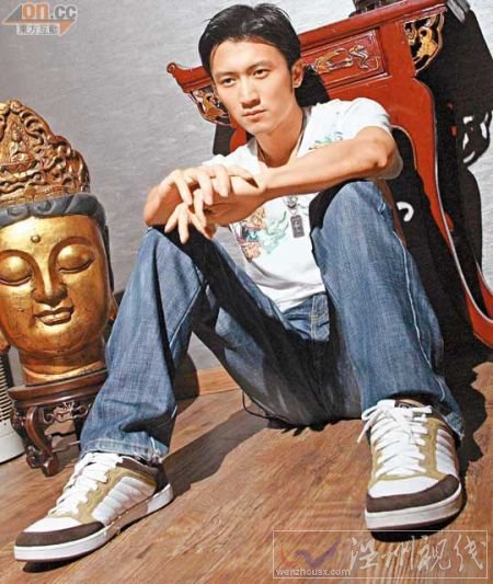 谢霆锋已通过律师向张柏芝协议离婚。谢霆锋：是你说要离婚的。（设计对白）