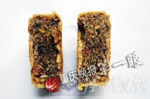 尽管常温下放置了近3年，月饼看上去仍没有霉变。