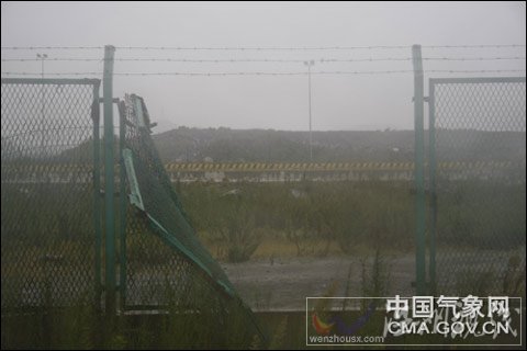 追风现?。?ldquo;梅花”对上海小洋山港影响逐步减小