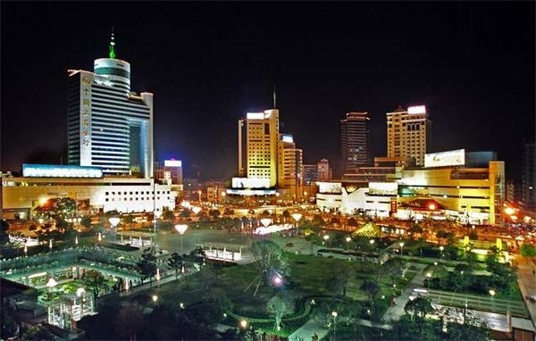 中国最富20大城市排行榜第10名：江苏常州市。 