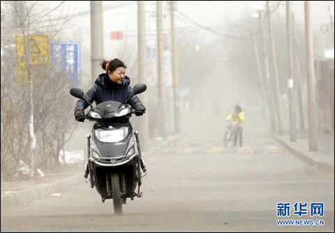 2012年3月22日天气，宁夏出现立春以后首场大风沙尘天气