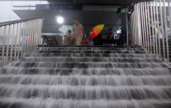 北京最强暴雨10人遇难