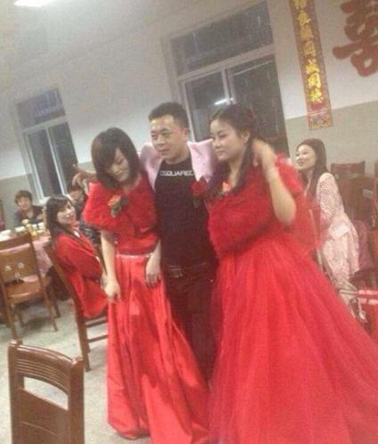 宁波一男娶二妻婚宴照