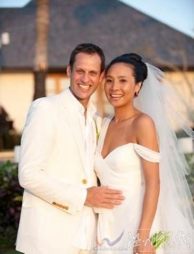 在巴厘岛结婚的明星