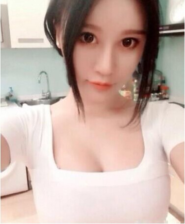 北师大?；ǚ嵴掌?长得像范冰冰和周海媚