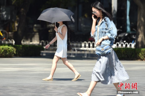 南北水火两重天 北方高温南方暴雨