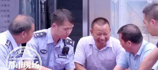 极其罕见！江西男子在赣江抓到“怪鱼”，是国家一级保护动物