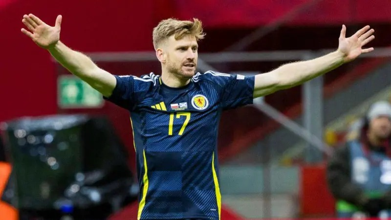 斯图尔特·阿姆斯特朗代表苏格兰参赛