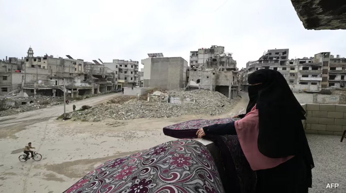 以色列在霍姆斯附近的袭击目标是该市南部的一个军事单位