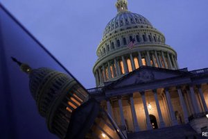 美国法院暂时停止因