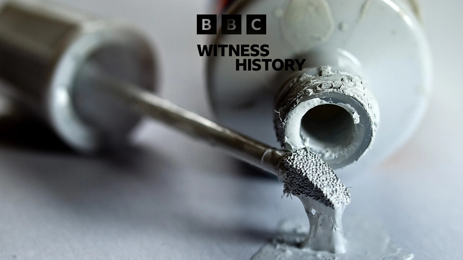 美国秘书贝蒂·格雷厄姆因经常打字错误而发明修正液（涂改液）赚取数百万美元